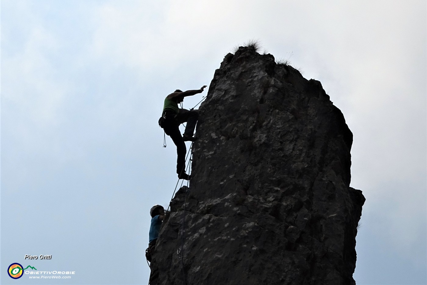 67 Arrampicatori sul Torrione Garlini.JPG